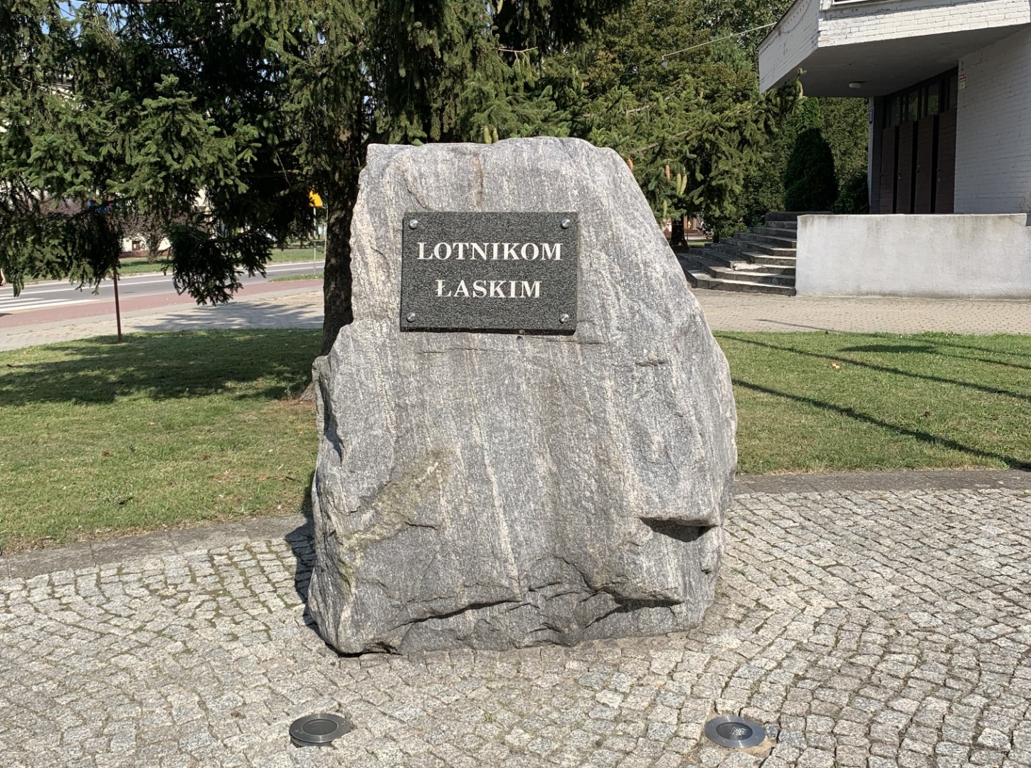 Pomnik Lotników Łaskich