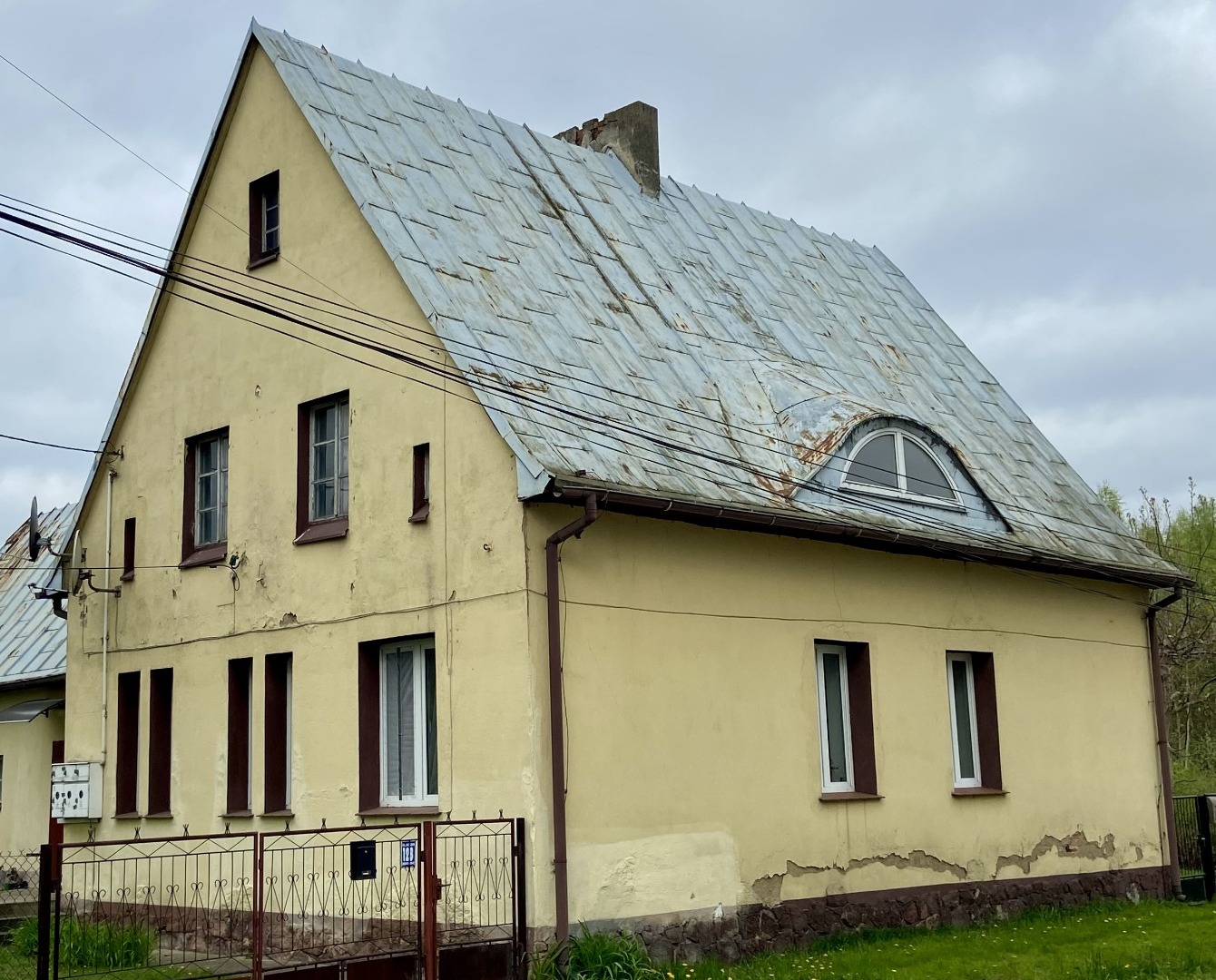 Budynek dawnej szkoły w Bukowcu