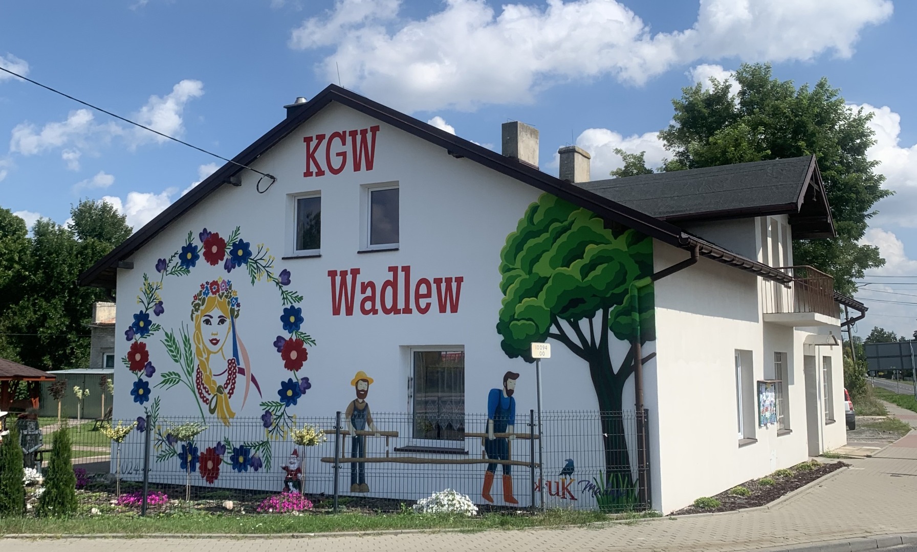 Ludowy mural w Wadlewie