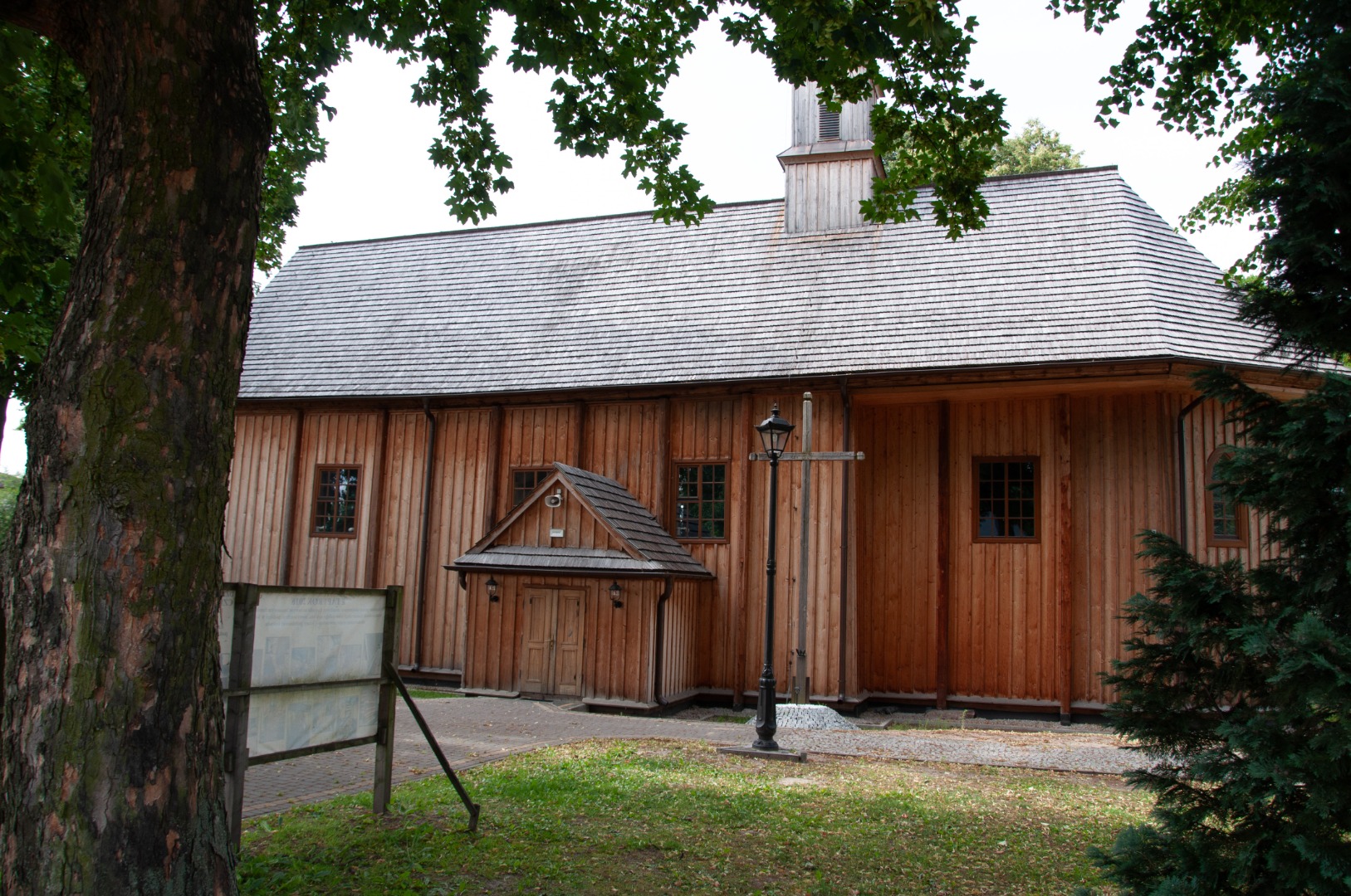 Kościół pw. Wszystkich Świętych w Rzejowicach