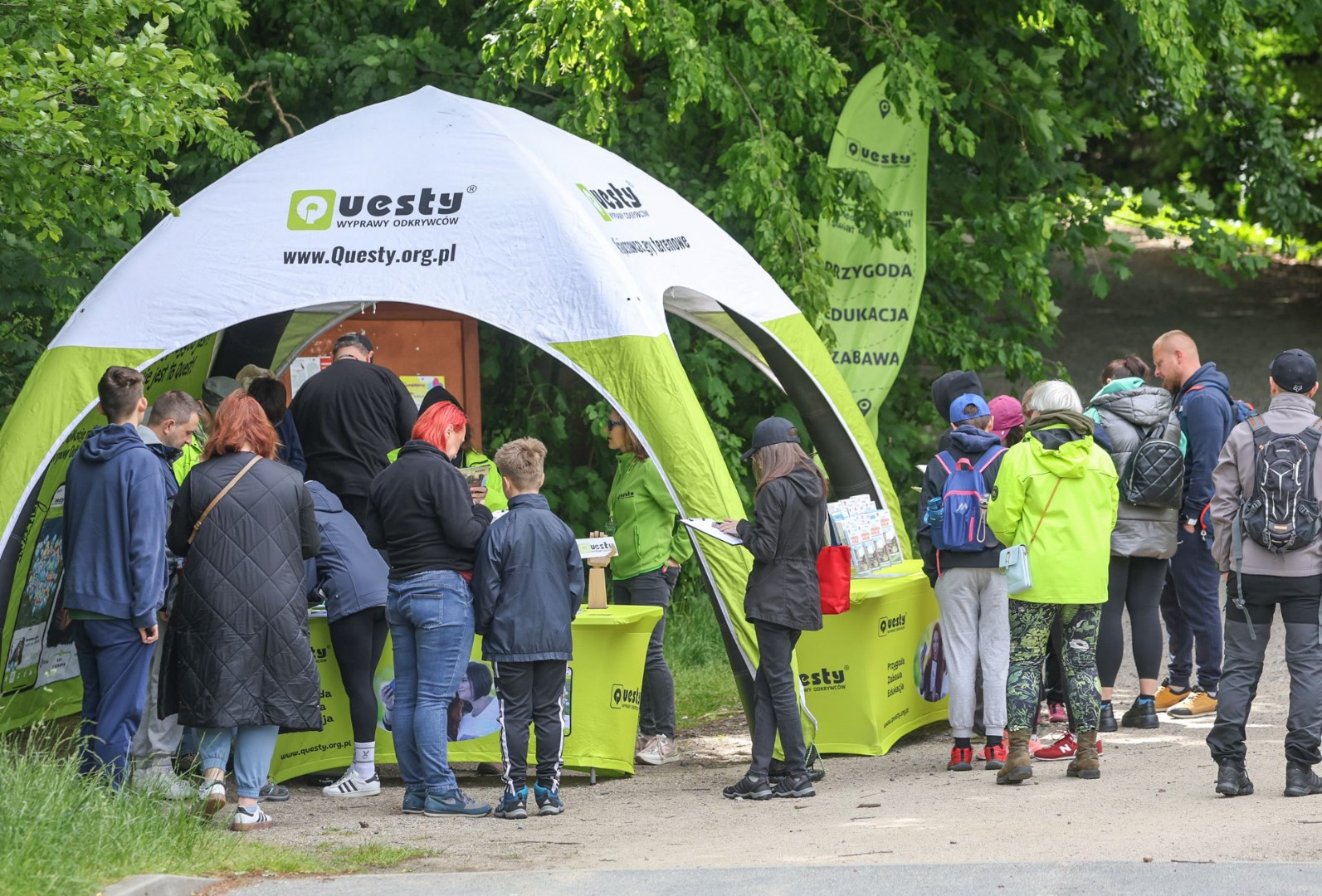 Zielono i questowo w Zielonym Lesie