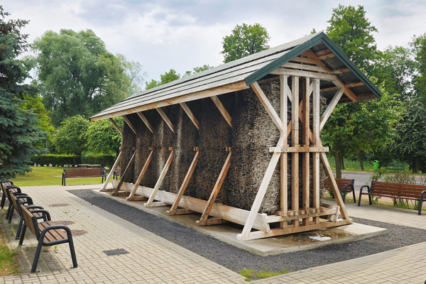 Szczerców. Wyspa, okręt i skarb