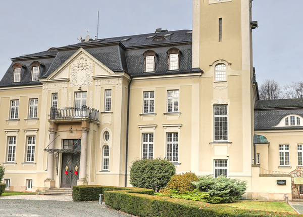 O pałacu i tajemnych skarbach Borowej