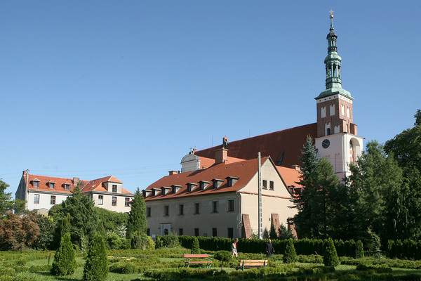 Opactwo Benedyktynów w Lubiniu